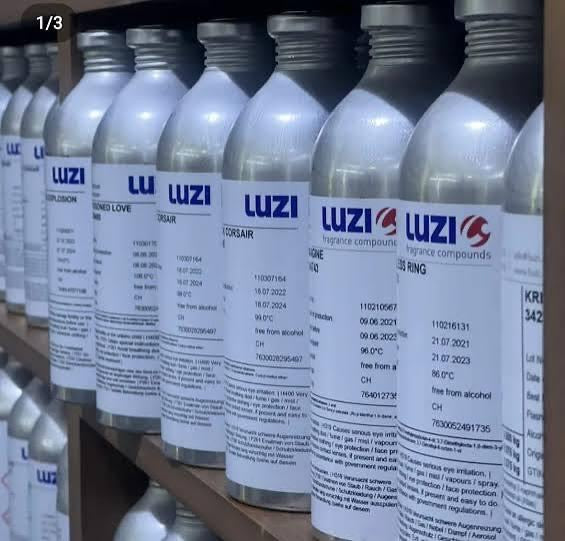 Discover the Luxury of Luzi Perfume Oils